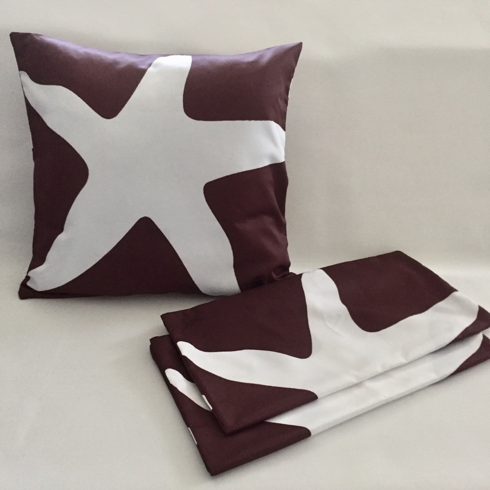 Starfish brown n white pillow covers. Set of 3